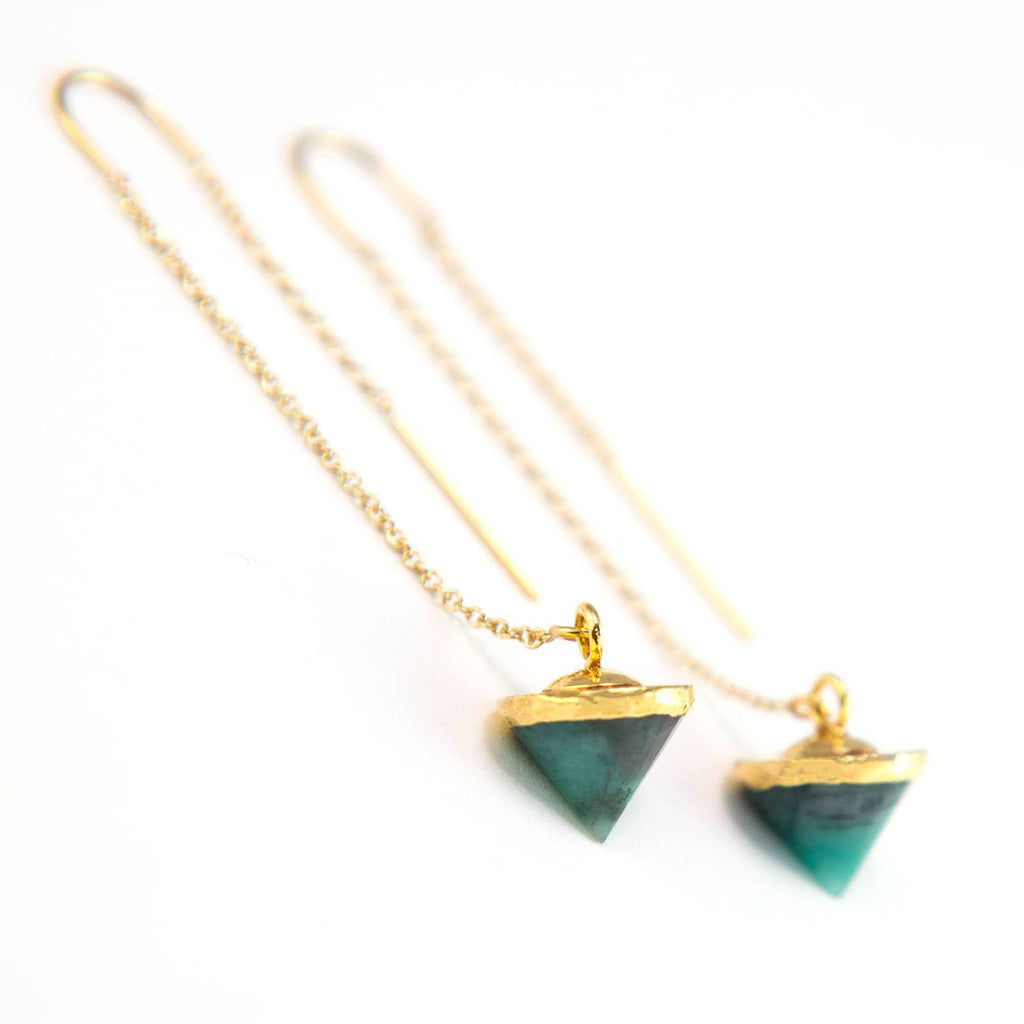 Raw Emerald Earrings Gold, Emerald Threader Earrings, Dainty Ear Threaders, Gift for Girlfriend, May Birthstone Gift, Boho Chic