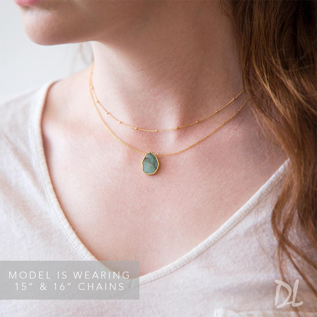 Gemstone Slice Pendant Necklace, Rough Crystal Slice, Raw Emerald Necklace, May Birthstone Jewelry, Layered Necklaces, Boho Jewelry