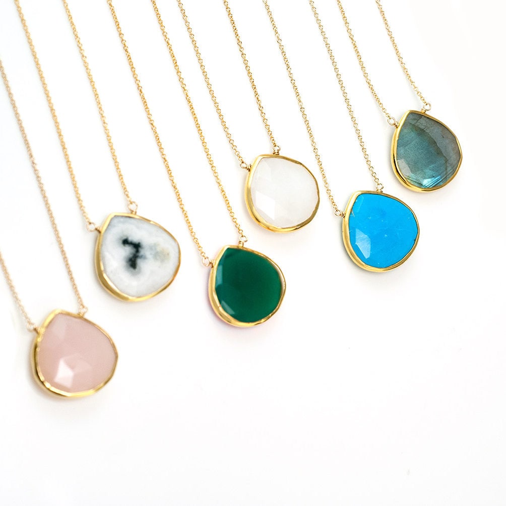 Mint Green Chrysoprase Necklace, Gold Necklace, Gemstone Necklace, Layering Necklace, Stone Pendant, Boho Jewelry, Gold Framed Stone