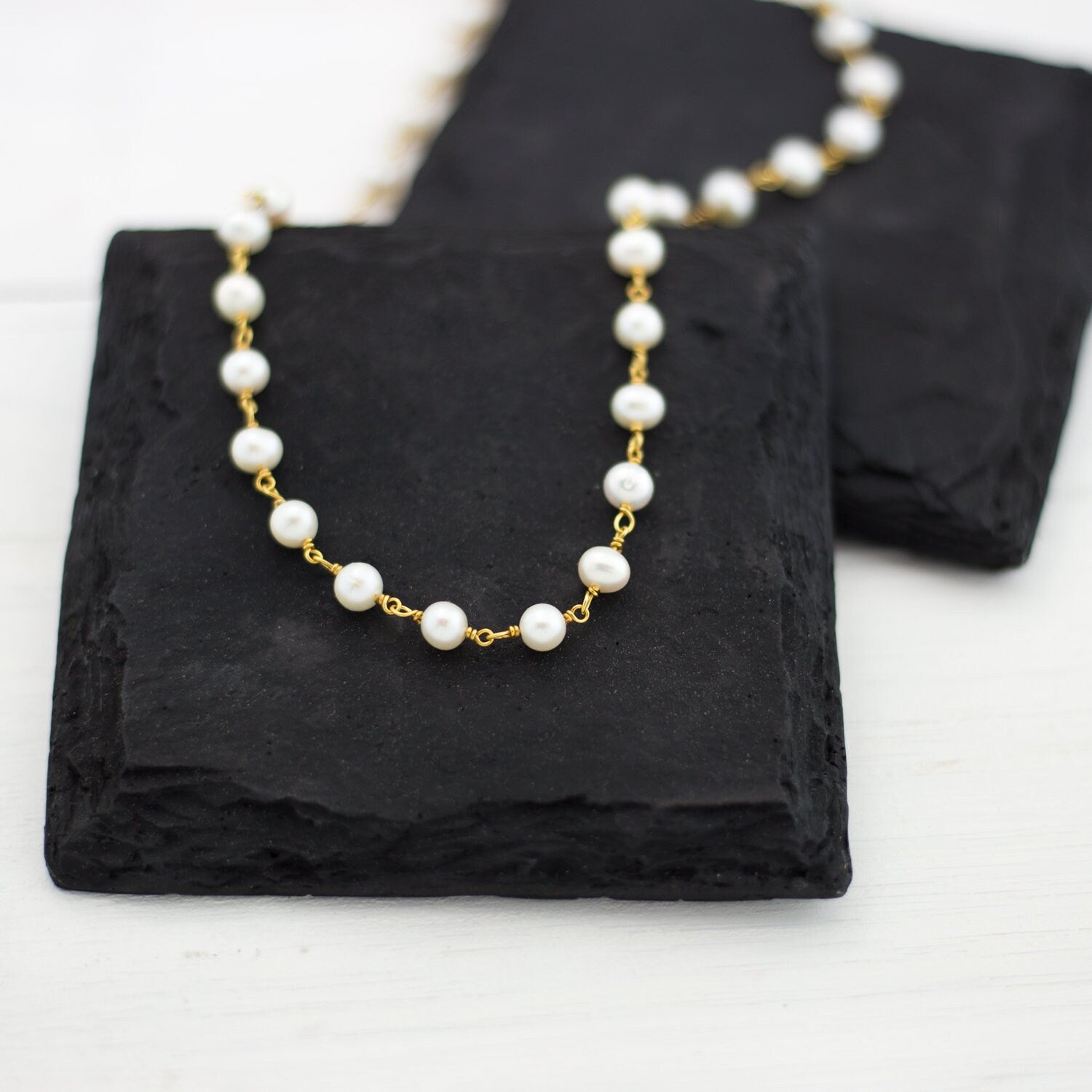 Modern Freshwater Pearl Necklace, Dainty Summer Choker, Simple Beaded Choker, June Birthstone, Gifts for Bridesmaid, Pearl Bridal Necklace