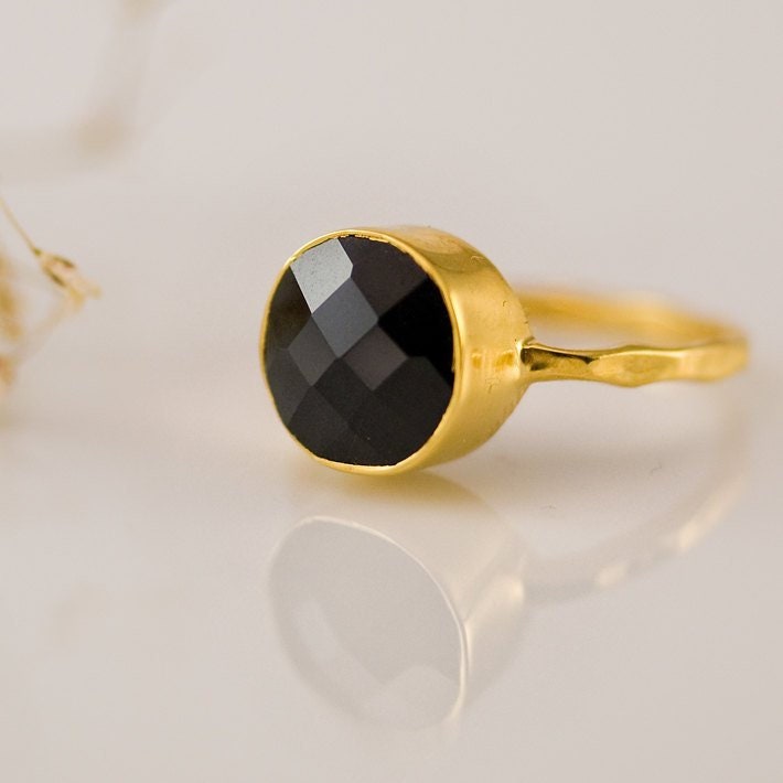 Black Onyx Ring Gold, Black Stone Ring, Cushion Cut Ring, Solitaire Ring, Stackable Ring, Statement Ring, Bezel Ring, Gift for Mom, RH-SQ