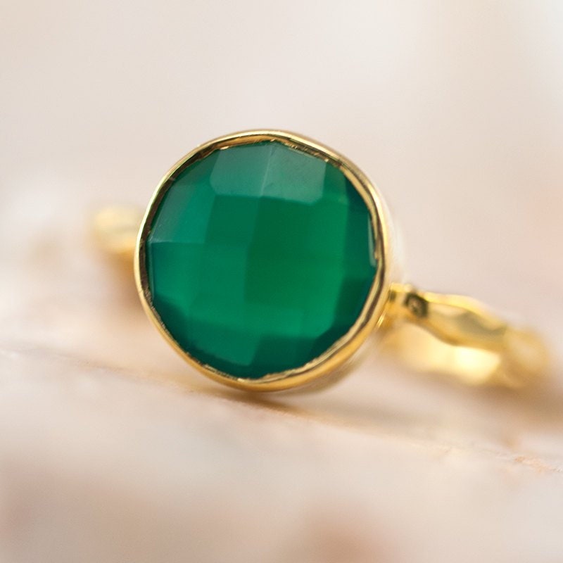 Green Onyx Ring Gold - Green Stone Ring - Stacking Ring - Gold Ring - Tear Drop Ring - Solitaire Ring