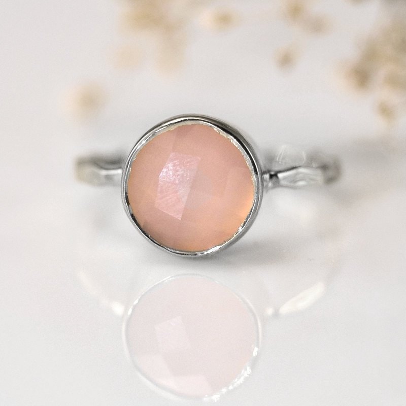 Pink Chalcedony Ring Gold - Rose Pink Ring - Solitaire Ring - October Ring - Gemstone Ring - Stacking Ring - Cushion Cut Ring