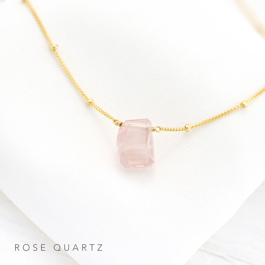 Natural Emerald Necklace, Raw Stone Necklace, Gold Satellite Chain, Rough Gemstone Nugget, Layering Necklace, May Birthstone Gift, NK-ST