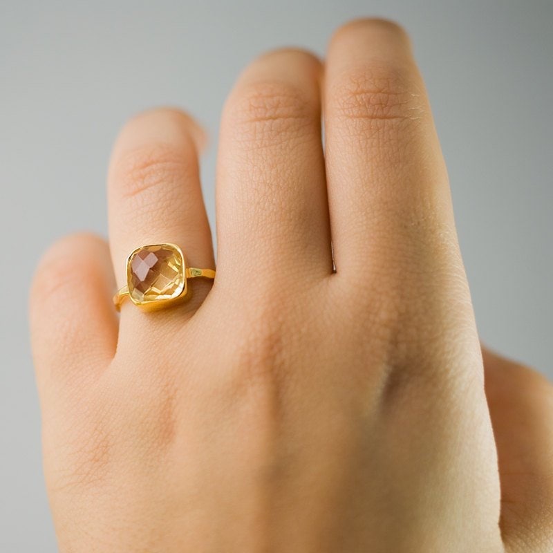 Yellow Citrine Ring Gold, November Birthstone Ring, Solitaire Stacking Ring, Gold Vermeil Ring, Round Ring, Stackable Stone Ring