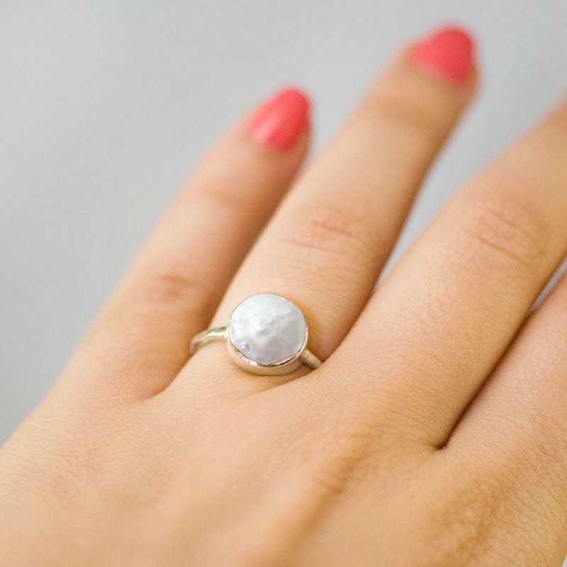 Natural White Pearl Ring, June Birthstone, Sterling Silver Stacking Ring, Round Mother of Pearl, Bridal Wedding Jewelry, Gift for Mom, RG-RD