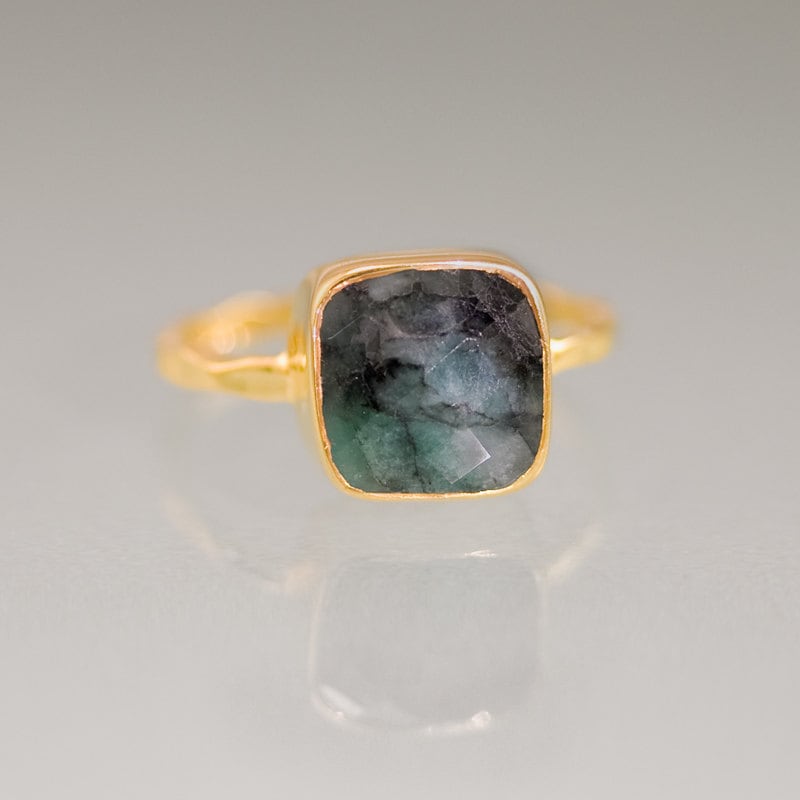 Raw Emerald Ring Gold, May Birthstone Ring, Solitaire Emerald Ring, Gemstone Ring, Stacking Ring, Cushion Cut Ring, Raw Gemstone Ring