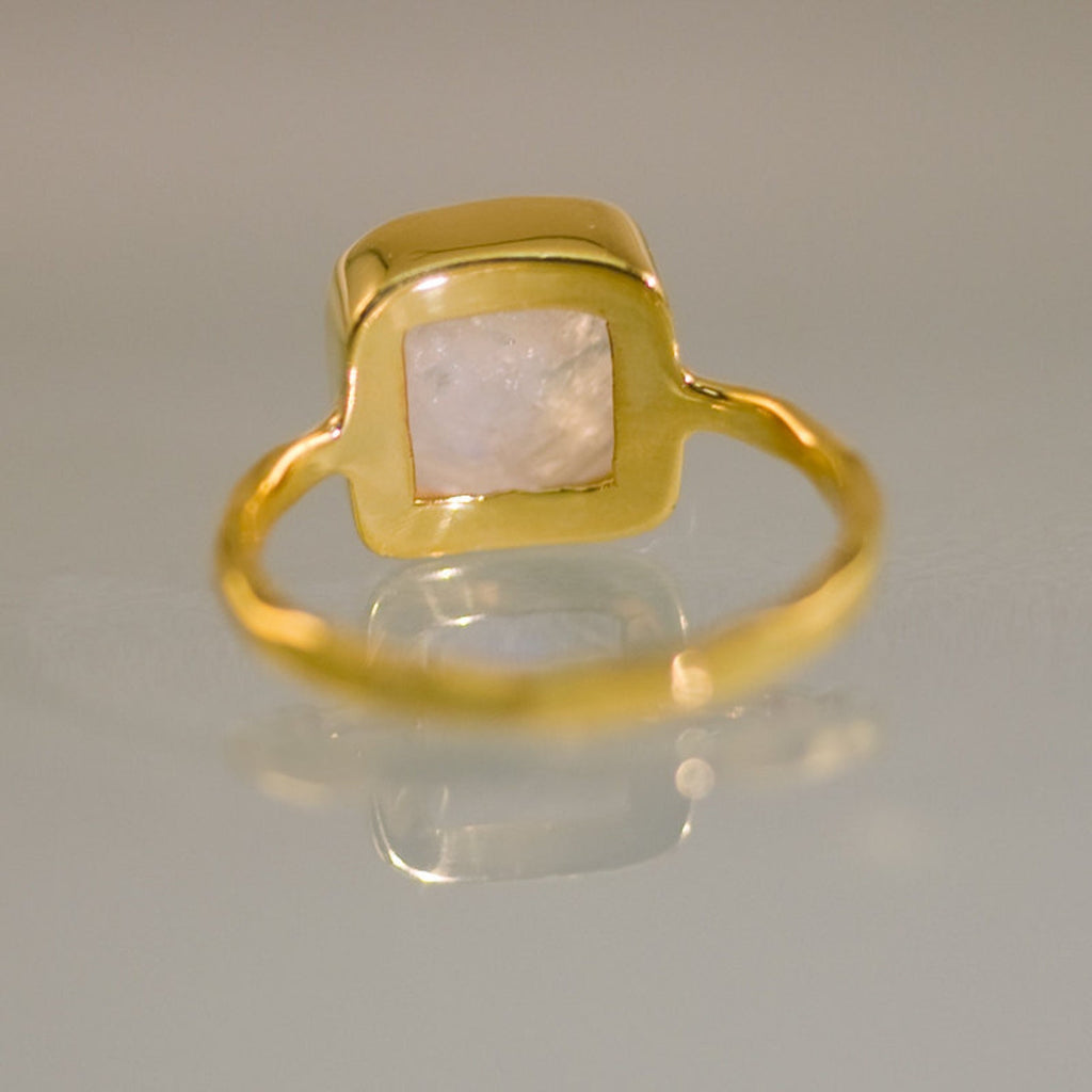 White Moonstone Ring Gold - June Birthstone Ring - Gemstone Ring - Gold Ring - Bezel Set Ring, Summer Jewelry, Statement Ring, 9mm Solitaire