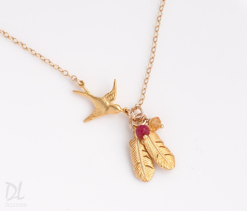 Personalized Birthstone Bird and Feather Necklace, Family Necklace, Mama Bird, Customized Jewelry, Mommy Necklace, Unique Gift for New Mom